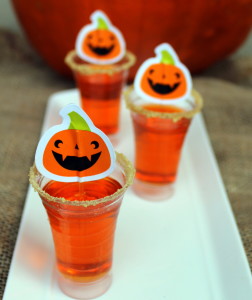 PUMPKIN SPICE CAKE JELLO SHOTS - Jellinator.com